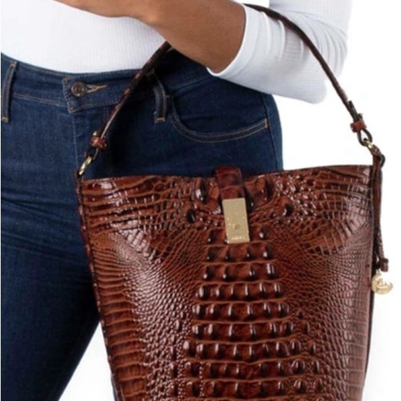 💘NWOT! RARE COLOR!! Brahmin Leather Croc Shira in Optimism! - Picture 13 of 16